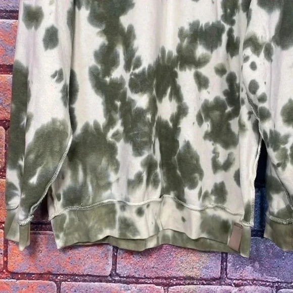 Feat Clothing Crewneck TIe-Dye Green Cream Size 1 Large - Picture 3 of 8